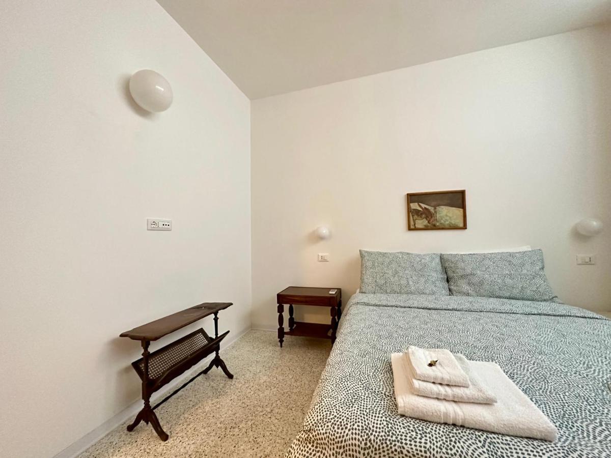 Grand Apartment Navigli Мілан Екстер'єр фото