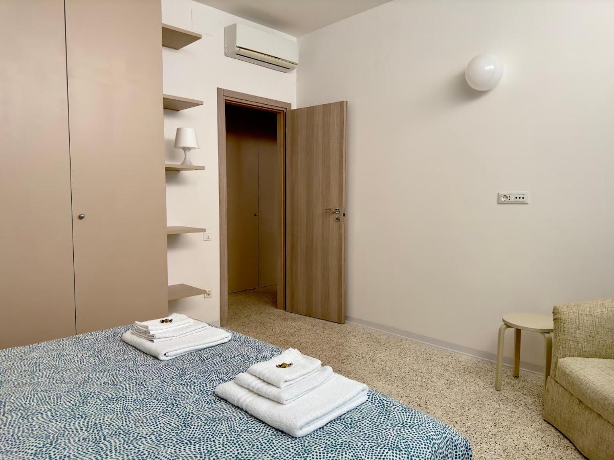 Grand Apartment Navigli Мілан Екстер'єр фото