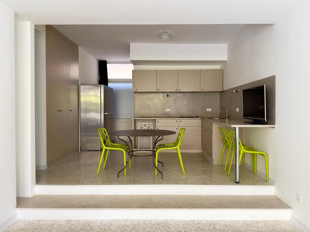 Grand Apartment Navigli Мілан Екстер'єр фото